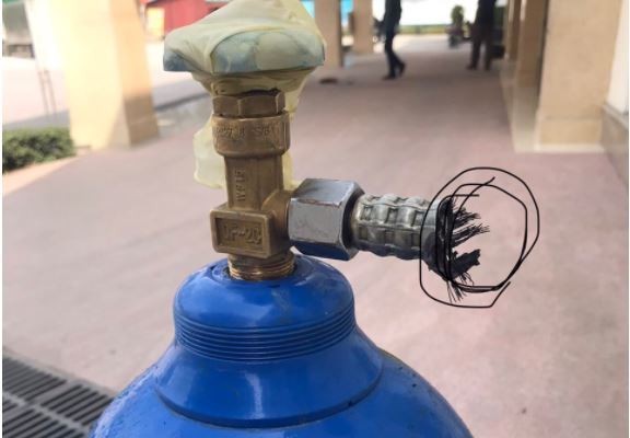 Nổ đầu nối bình ô xy tại sân bệnh viện, 1 người bị thương nặng