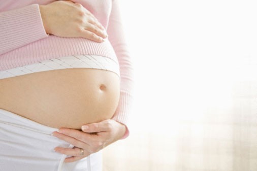 Tăng bất thường mức đóng BHXH trước khi sinh con sẽ bị rà soát