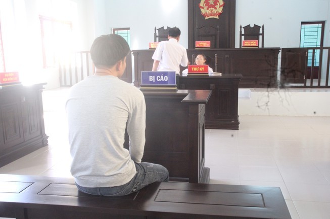 VKS đề nghị bắt giam tại tòa nhưng HĐXX không chịu