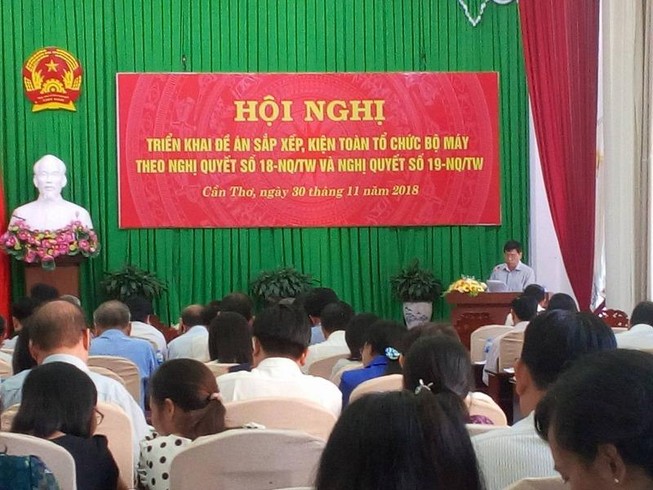 Tạm dừng sắp xếp các cơ quan chuyên môn cấp tỉnh, huyện