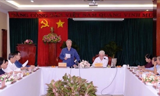 Ông Trần Quốc Vượng làm việc với lãnh đạo tỉnh Bình Phước