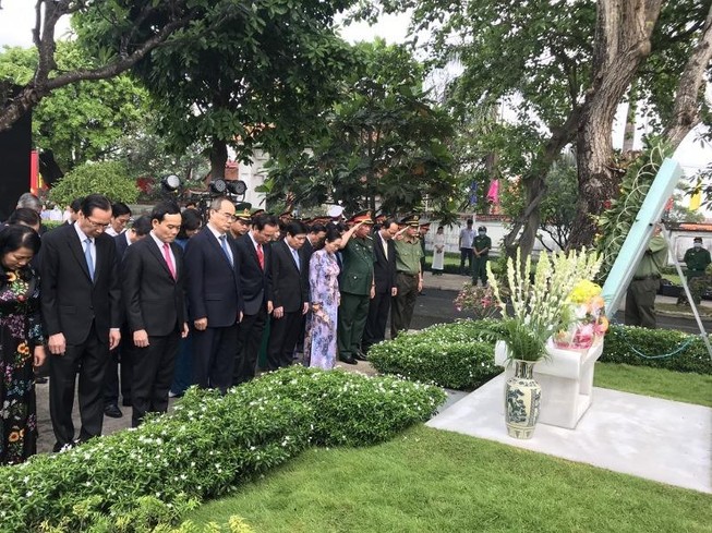 Lãnh đạo TP.HCM tưởng niệm ngày sinh Chủ tịch nước Lê Đức Anh