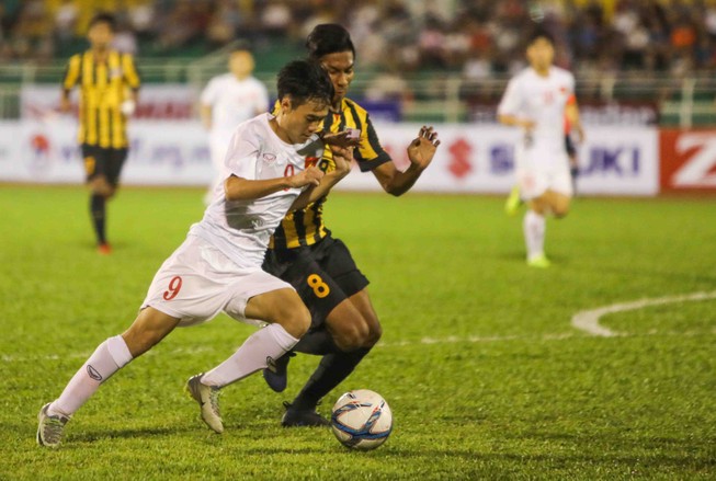 Vì sao Malaysia “chơi bẩn” ở môn bóng đá SEA Games?