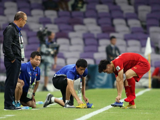 HLV Park Hang-seo có thể không cầm quân chơi SEA Games 30