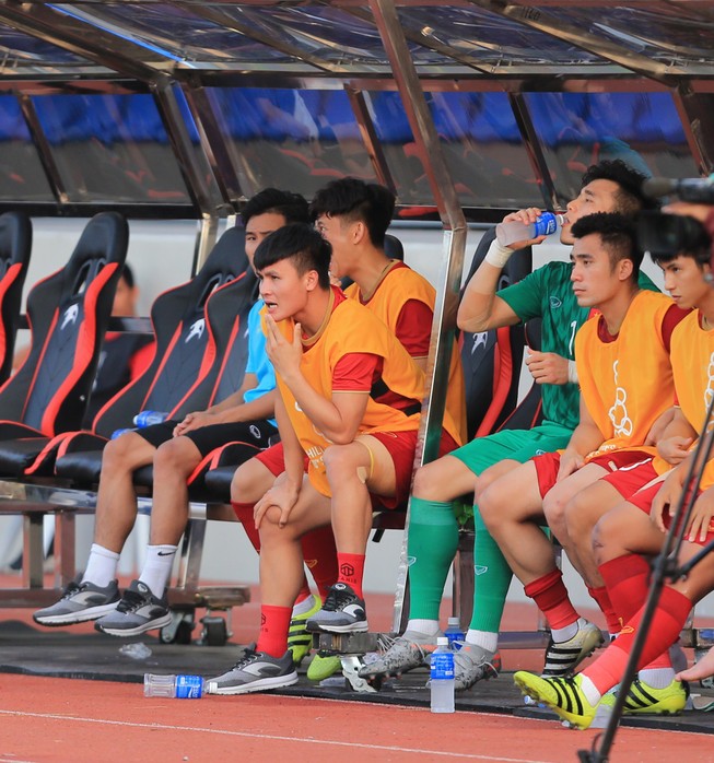 Ông Park vắng Quang Hải không lo bằng vị trí gác đền