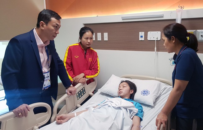 Xót xa nữ tuyển thủ Việt Nam nhập viện cấp cứu vì kiệt sức