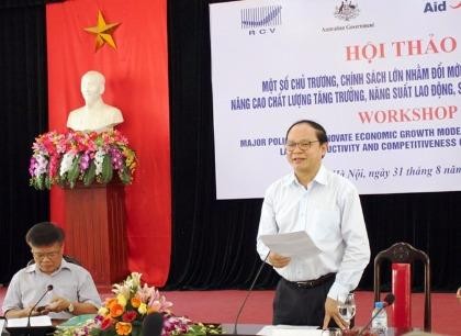 Nếu còn mua quan bán chức thì làm sao có nhân tài vào nhà nước?