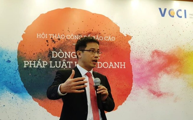 Nuôi heo bằng bèo tây, bán trùn quế... bị phạt
