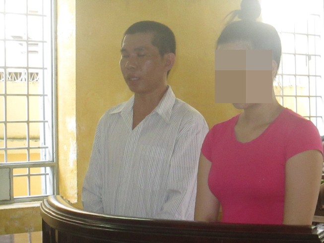 Bị bắt vì ma túy lòi ra tội giao cấu trẻ em