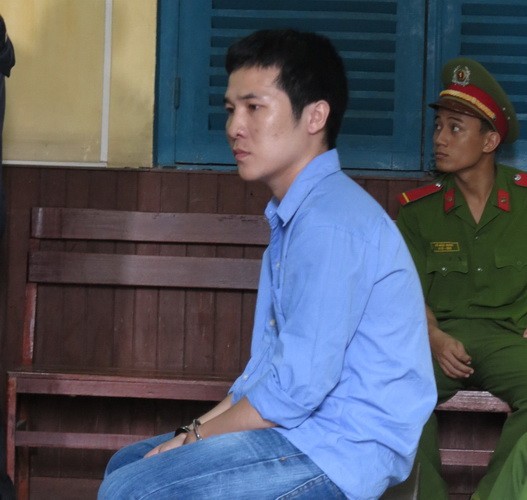 Giết người vì mất… con gà mái