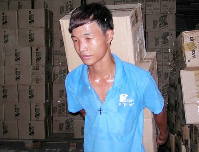 Hào Anh đi làm thuê kiếm tiền chuộc xe
