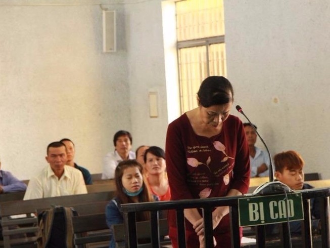 Phó chánh án vòi tiền chạy án hầu tòa