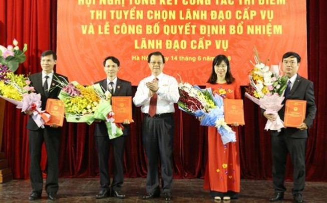 Nhân sự mới