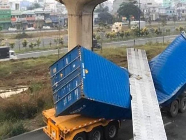Sở GTVT: Chủ đầu tư chịu trách nhiệm trong vụ sập cầu bộ hành