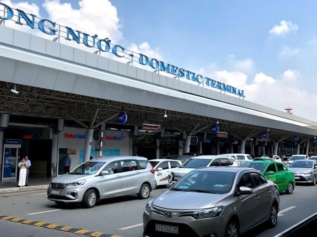 Hàng loạt tài xế bị tước bằng lái tại sân bay Tân Sơn Nhất