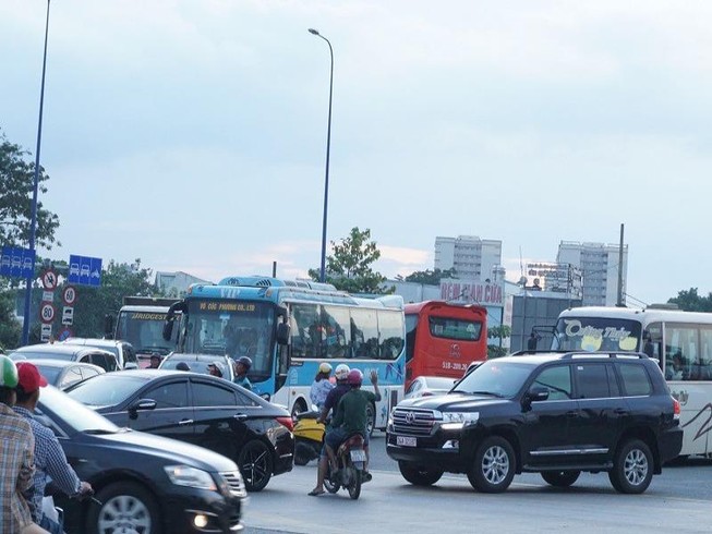 Sửa chữa nút giao thông An Phú, quận 2