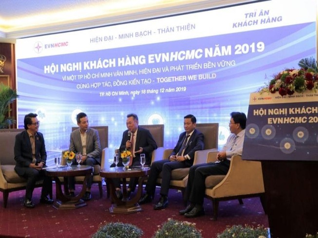 EVN HCMC giảm hơn 52% số lần mất điện so với năm 2019