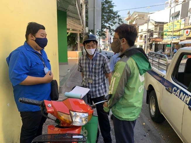 Quận Tân Bình: 8 trường hợp không đeo khẩu trang bị phạt