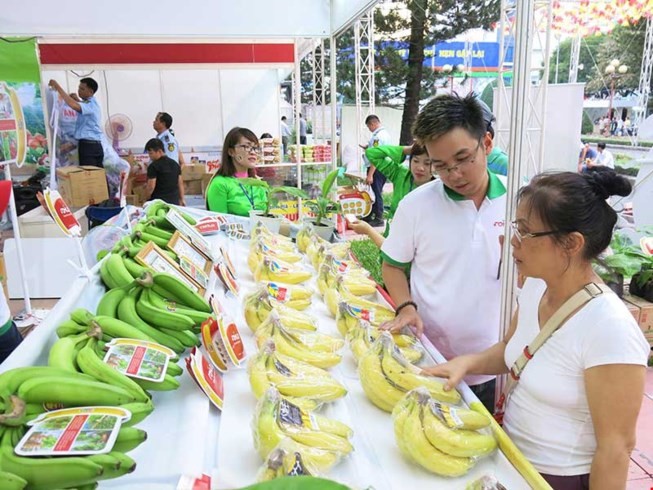 Công bố 13 DN nhập khẩu trái cây có dấu hiệu lừa đảo
