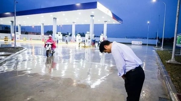 Cây xăng Việt dựng hình nhân đấu với ‘xăng kiểu Nhật'?