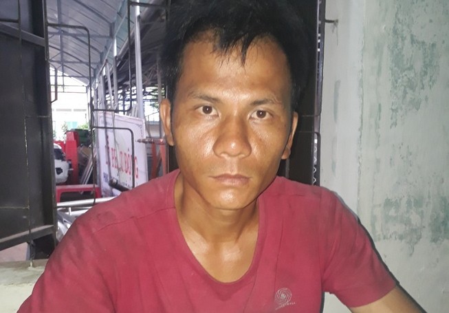 Công nhân bỏ xe máy, trộm xe tải bị truy đuổi trong đêm