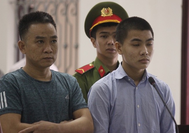 Cha đẩy con trai 16 tuổi vào vòng lao lý vì rủ đi cướp