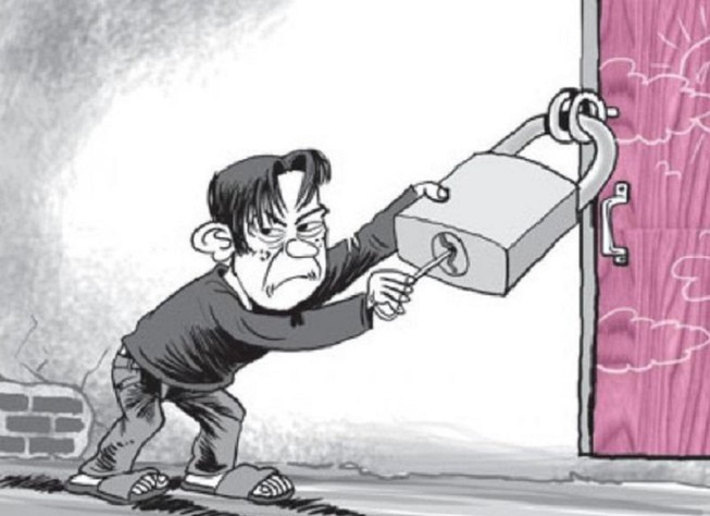 Tài xế công ty đứng ngoài cửa sổ, trộm gần 40 triệu đồng