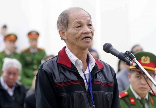 'Không làm, không thể tồn tại ở cái ghế đó được'