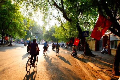 Ngày mai miền Bắc có thể xảy ra mưa đá, giông lốc