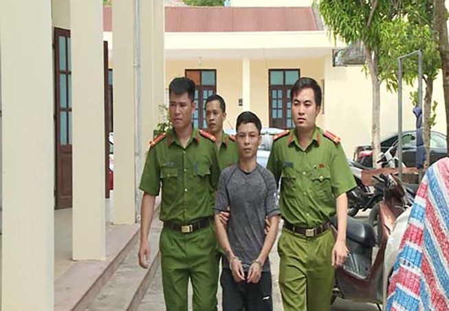 Bắt nhóm giang hồ bảo kê máy gặt, đòi nợ thuê