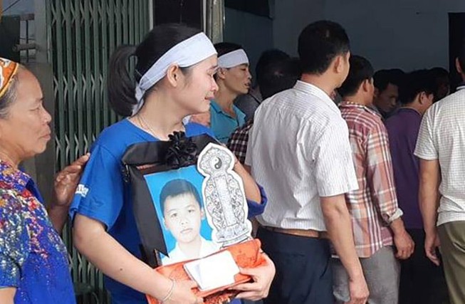 Thủ tướng yêu cầu làm rõ vụ 8 học sinh tử vong tại Hòa Bình