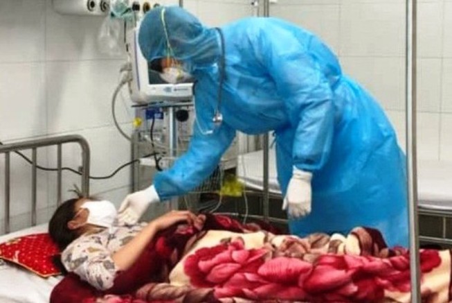 Cách ly 2 bệnh nhân nghi nhiễm virus corona từ Trung Quốc về