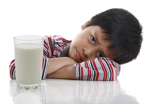 Con ngán sữa: Đừng giải quyết bằng roi