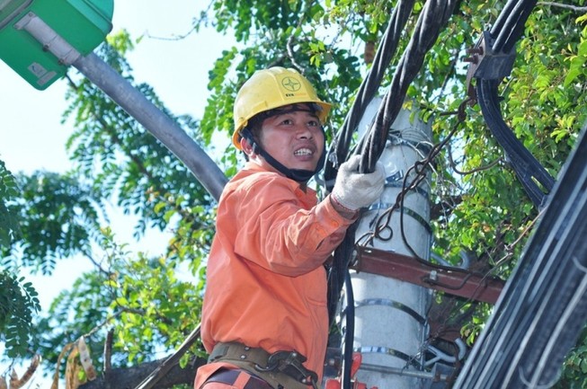 Hà Nội: Sau nắng nóng, lo hóa đơn tăng cao