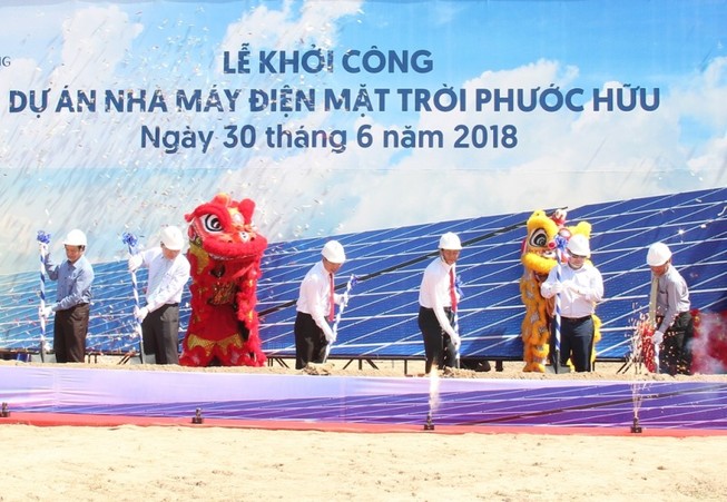 Khởi công dự án nhà máy điện mặt trời Phước Hữu
