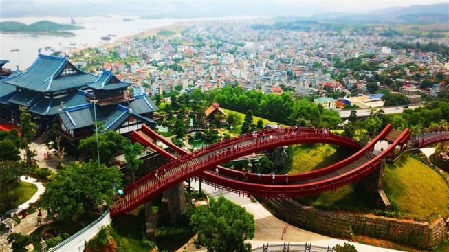 Sun World Halong Complex: Du ngoạn… từ Á sang Âu