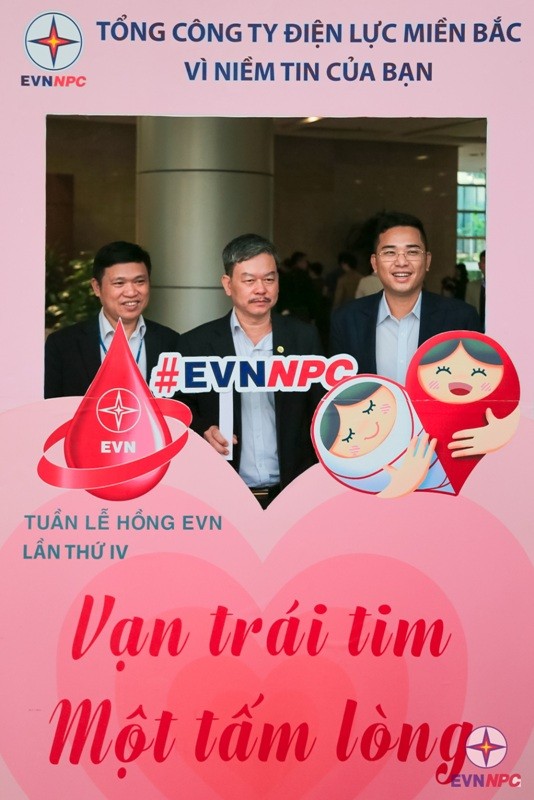 EVNNPC: Hơn 3.300 cán bộ nhân viên tình nguyện hiến máu