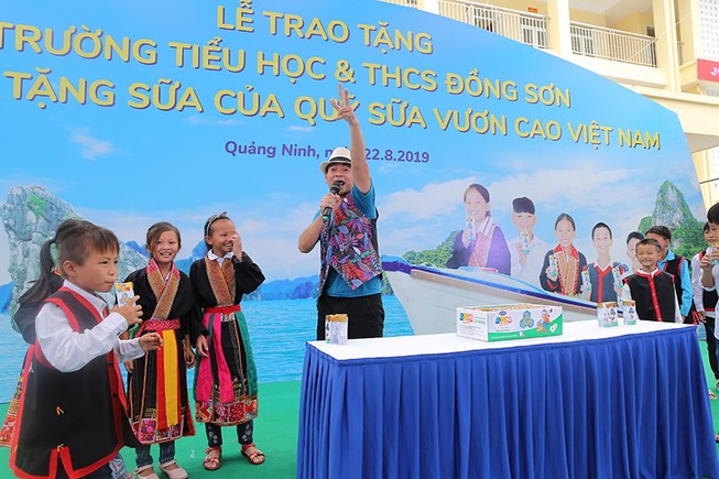 Nỗ lực 'Để mọi trẻ em đều được uống sữa mỗi ngày'