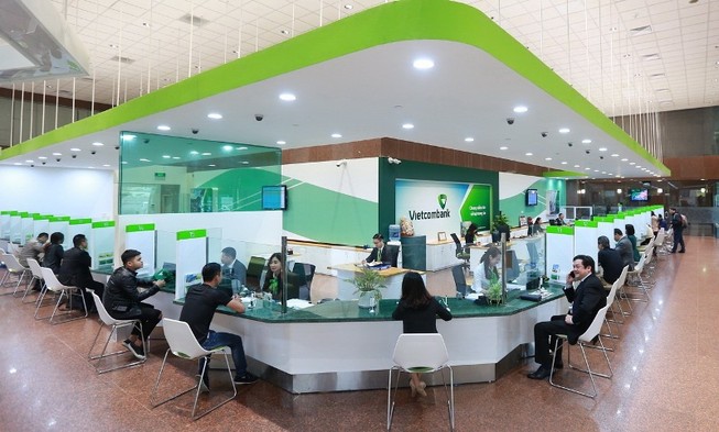 Vietcombank miễn phí chuyển tiền ủng hộ chống dịch COVID-19