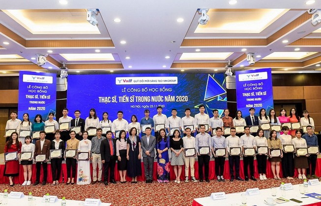 Vingroup trao học bổng gần 40 tỉ lĩnh vực Khoa học công nghệ