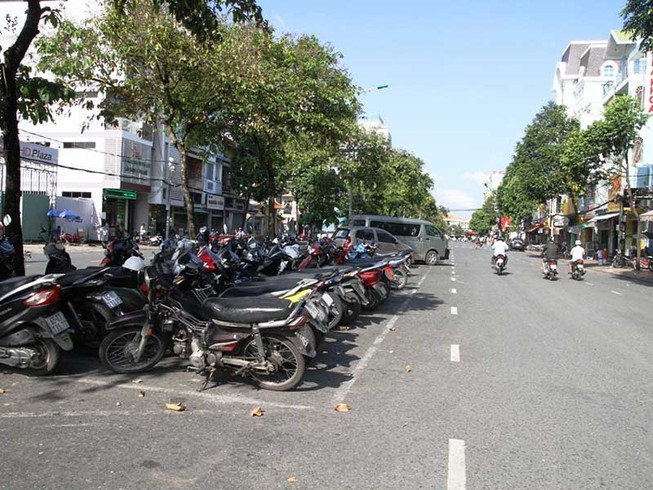 Tự ý lập bãi đỗ xe bị phạt tới 40 triệu đồng