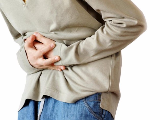 10 cô giáo mầm non vào bệnh viện vì đau bụng và nôn
