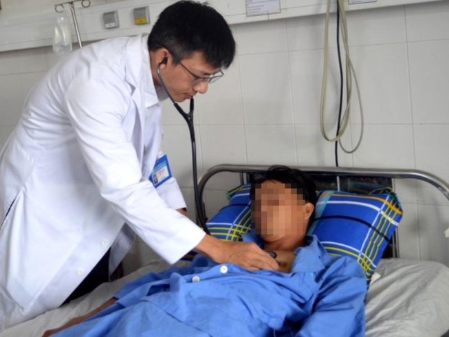 Suýt chết do nhồi máu cơ tim tối cấp sau uống bia