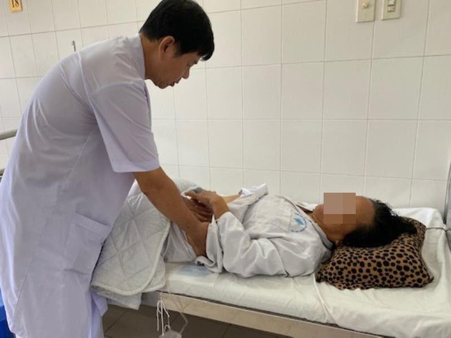 Chặn đứng tiểu máu dai dẳng không cần phẫu thuật