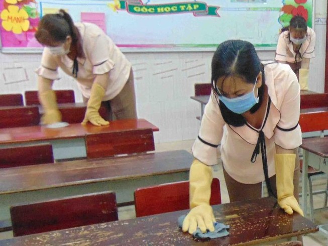 Khẩu trang tẩm tinh dầu hoặc muối có diệt được COVID-19?