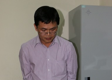 Bắt quả tang đội phó chi cục thuế Q.1 nhận hối lộ 30 triệu đồng