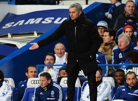 Mourinho: “Man City là con báo, luôn muốn giết Chelsea”