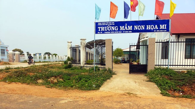 Ăn chặn tiền của học sinh: cách chức là xong?!