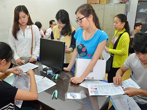 Hồ sơ thi ĐH, CĐ giảm mạnh