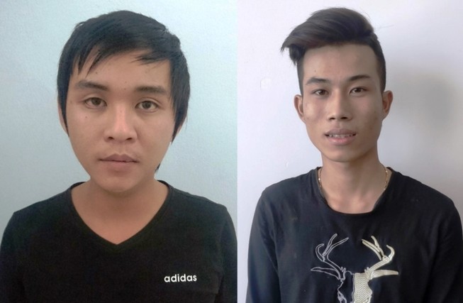 Hai thanh niên giả cảnh sát tát cô gái nhiều lần để cướp